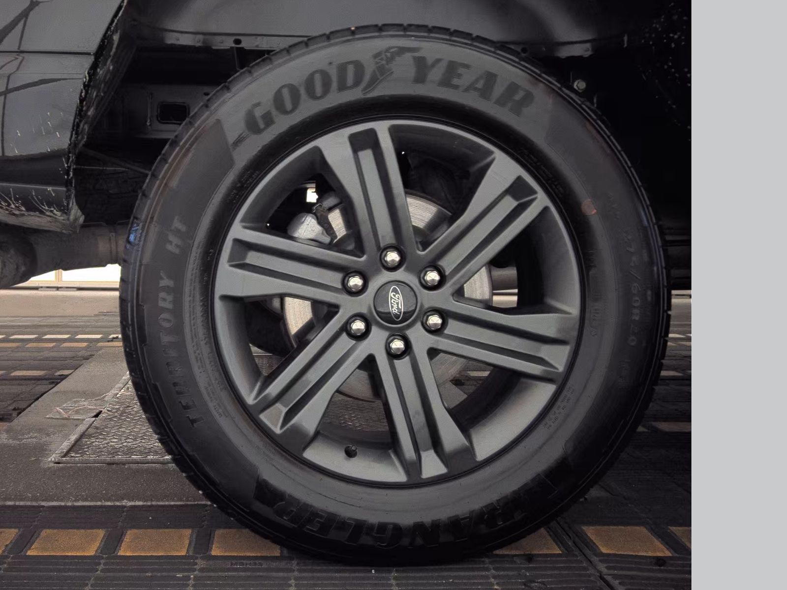 2023 Ford F-150 Lariat AWD