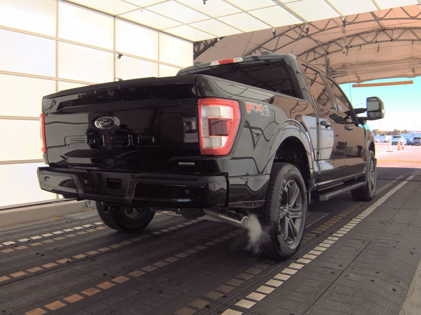 2023 Ford F-150 Lariat AWD