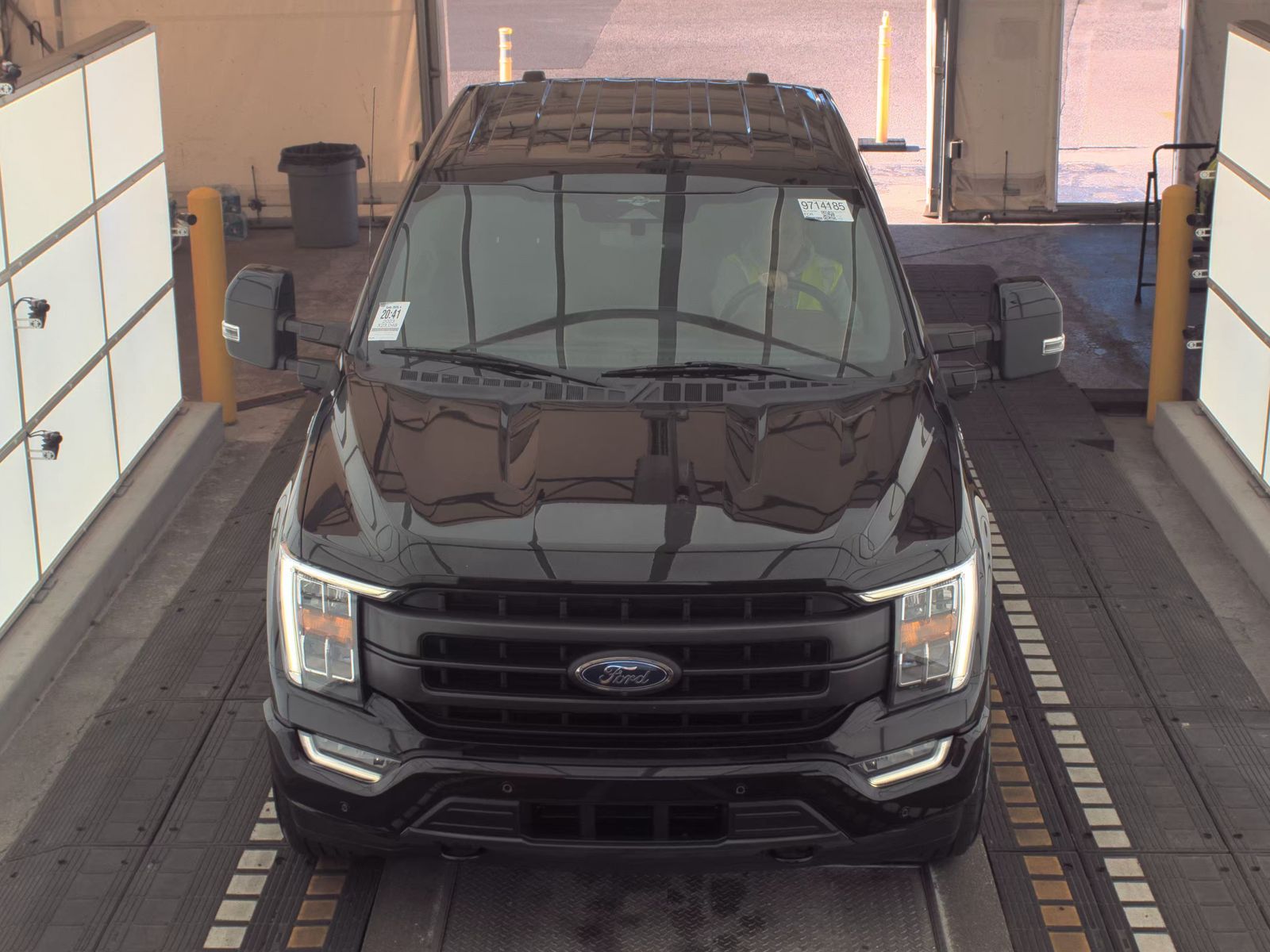 2023 Ford F-150 Lariat AWD