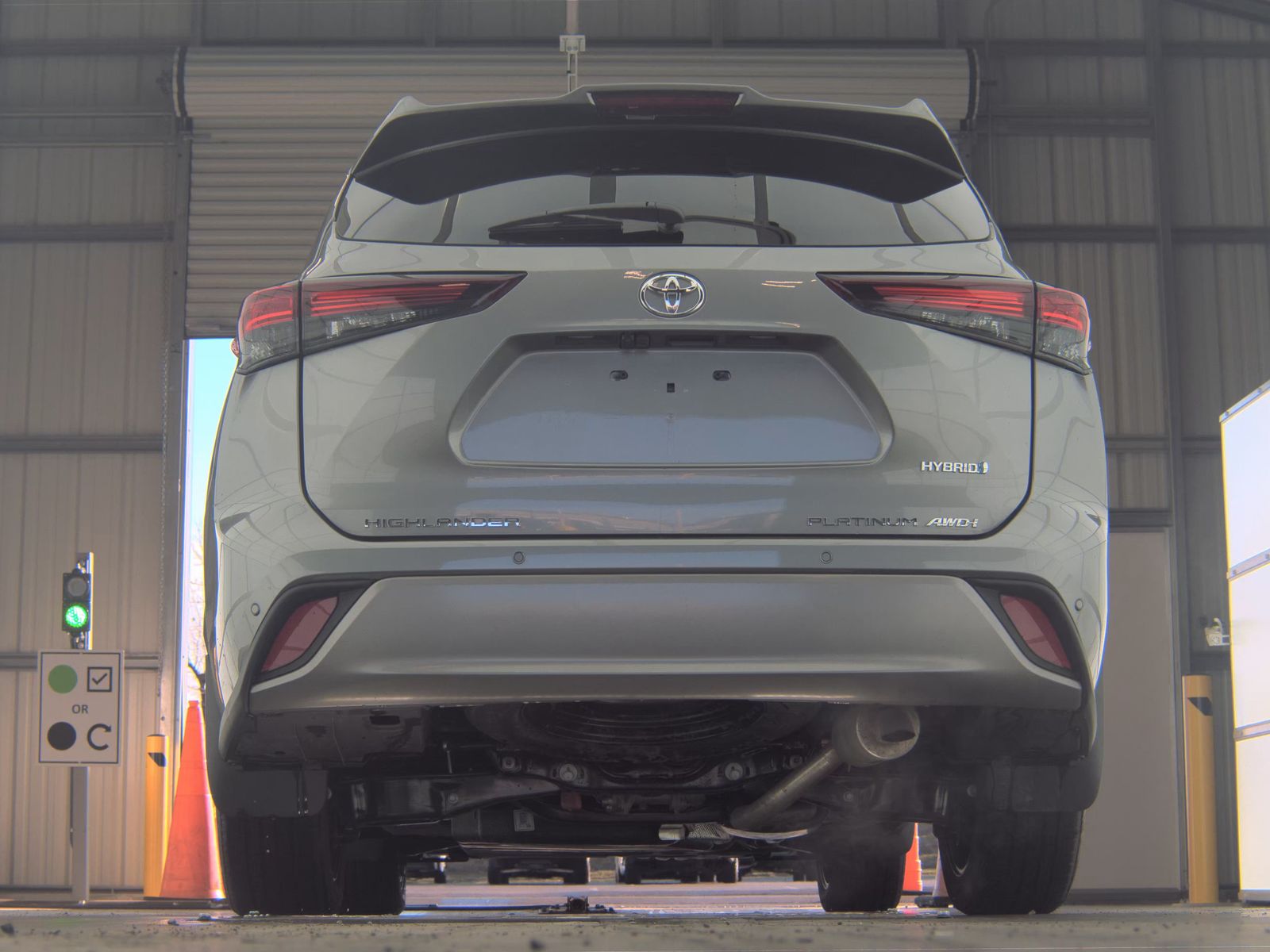 2025 Toyota Highlander Hybrid Platinum AWD