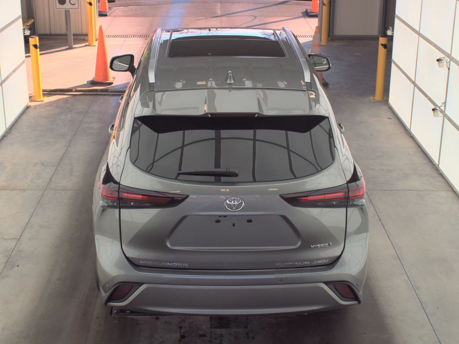 2025 Toyota Highlander Hybrid Platinum AWD