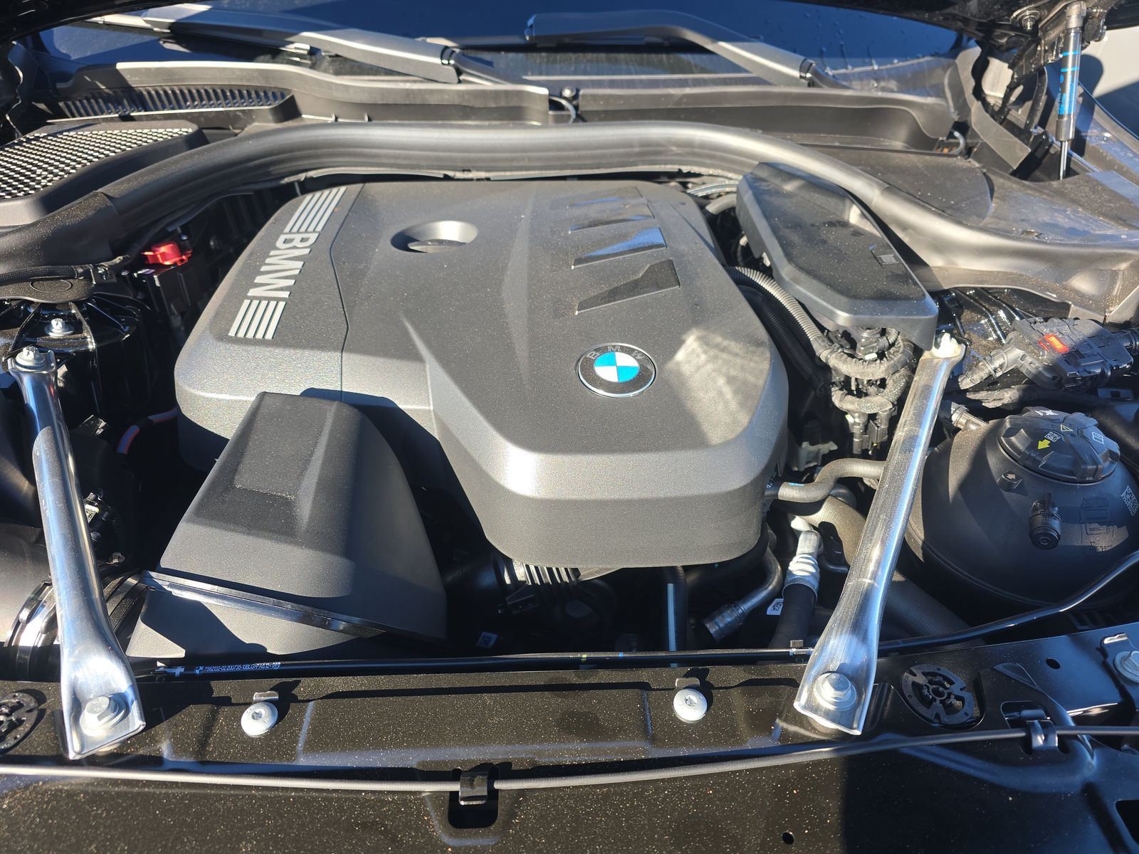 2026 BMW 5 Series 530i xDrive AWD