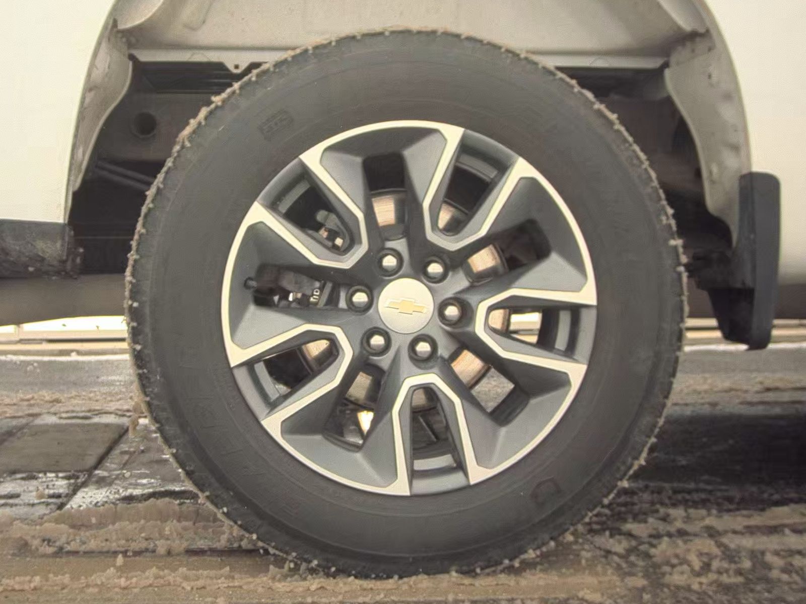 2023 Chevrolet Silverado 1500 LT AWD