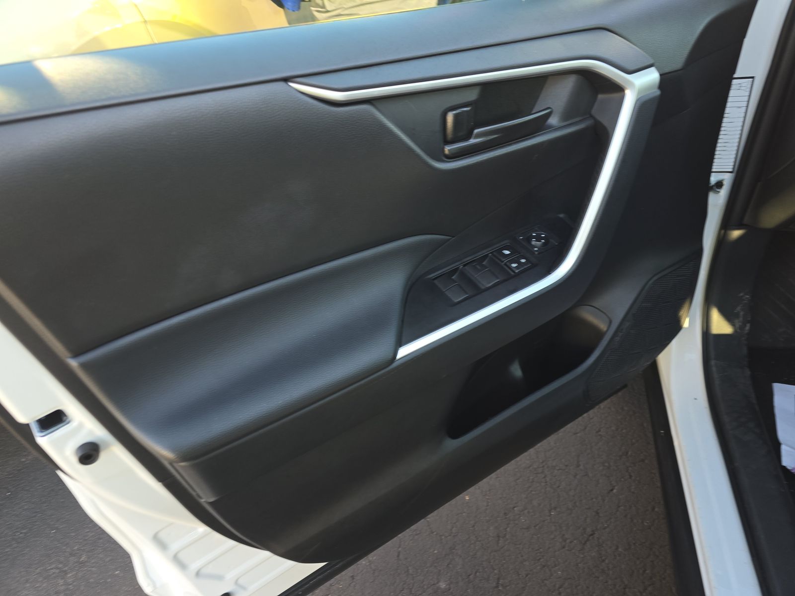 2025 Toyota RAV4 LE AWD