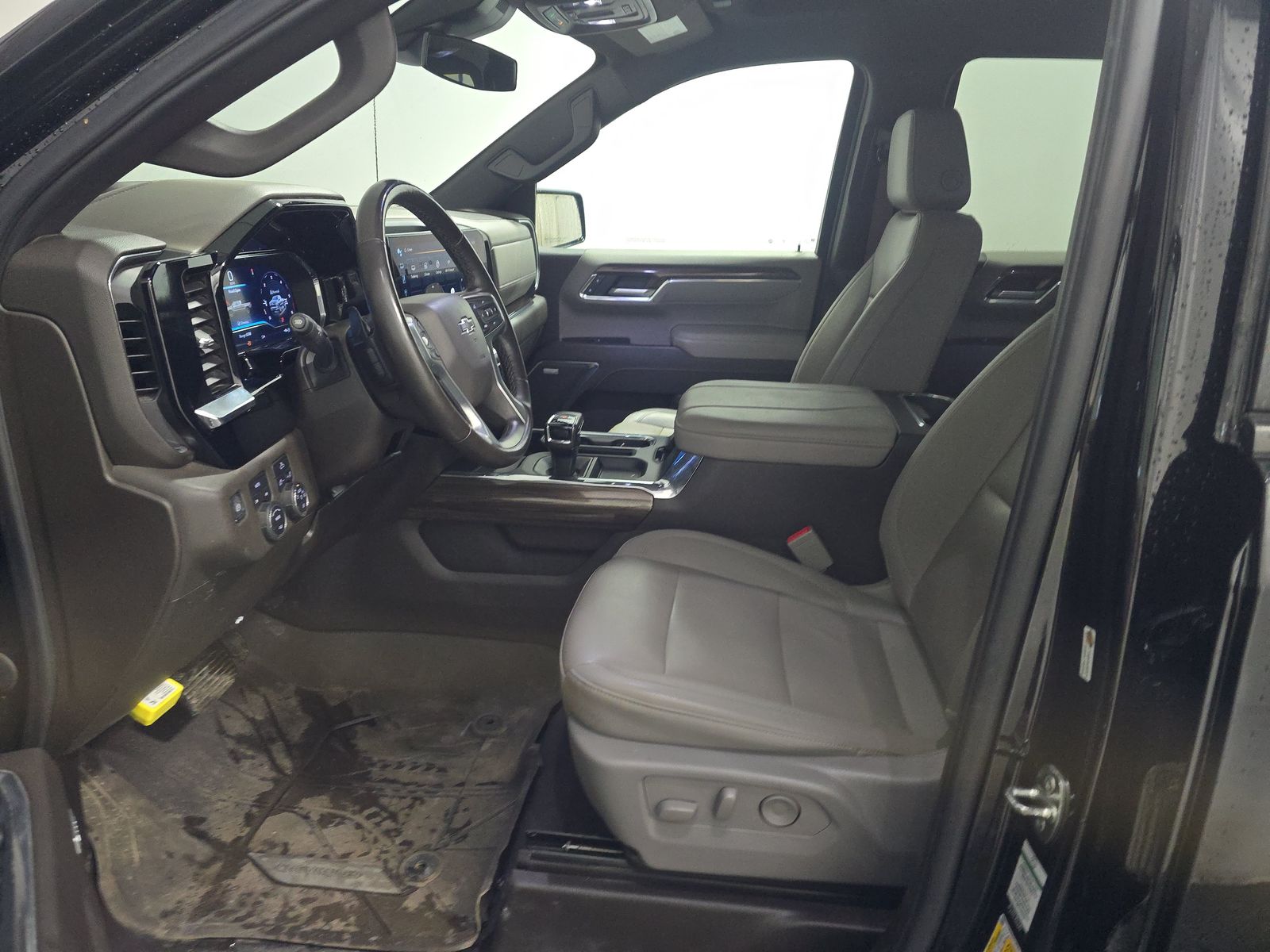 2024 Chevrolet Silverado 1500 RST AWD