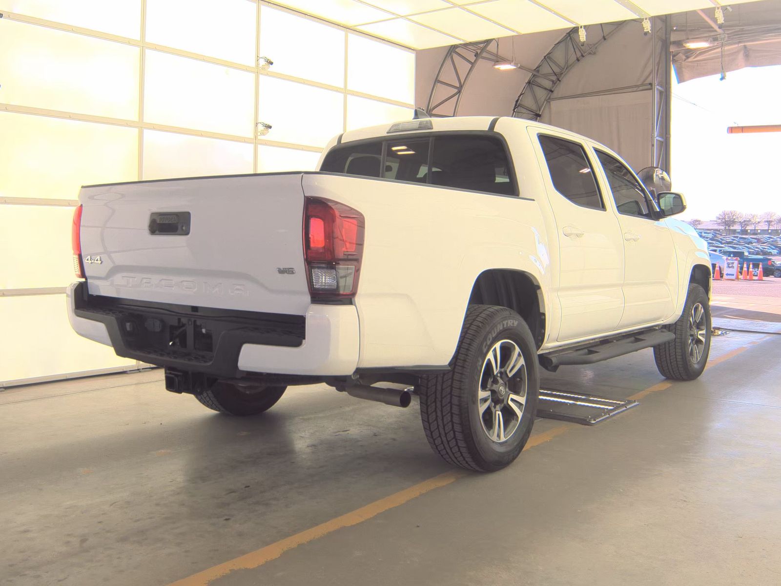 2022 Toyota Tacoma SR AWD