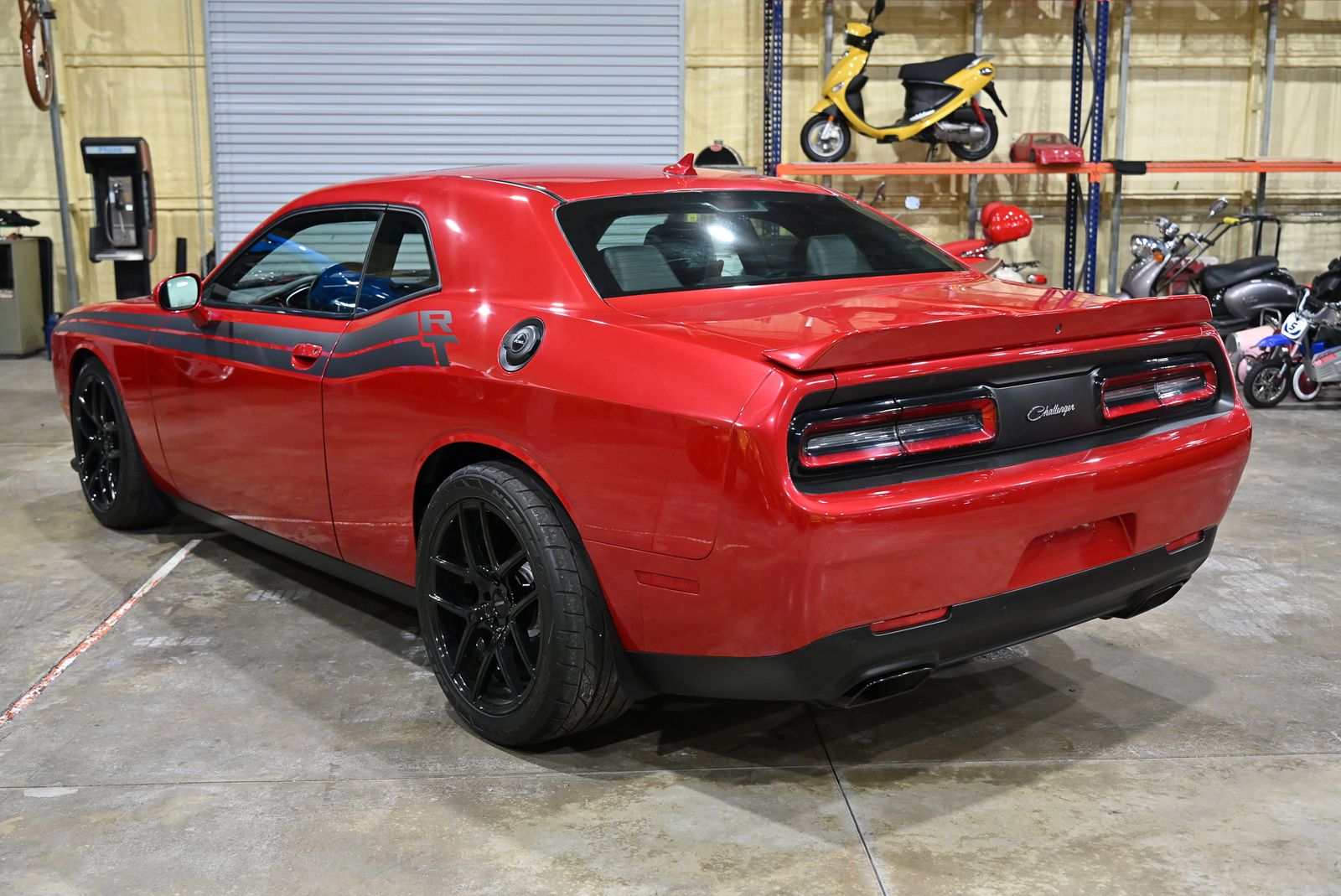 DODGE CHALLENGER - 4