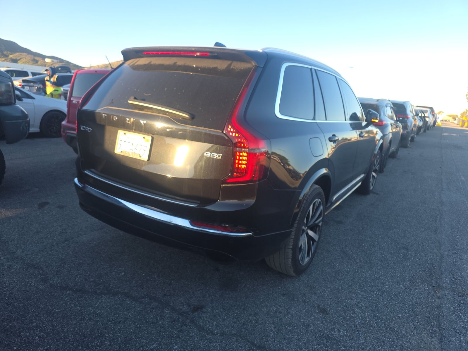 2025 Volvo XC90 B5 Core AWD