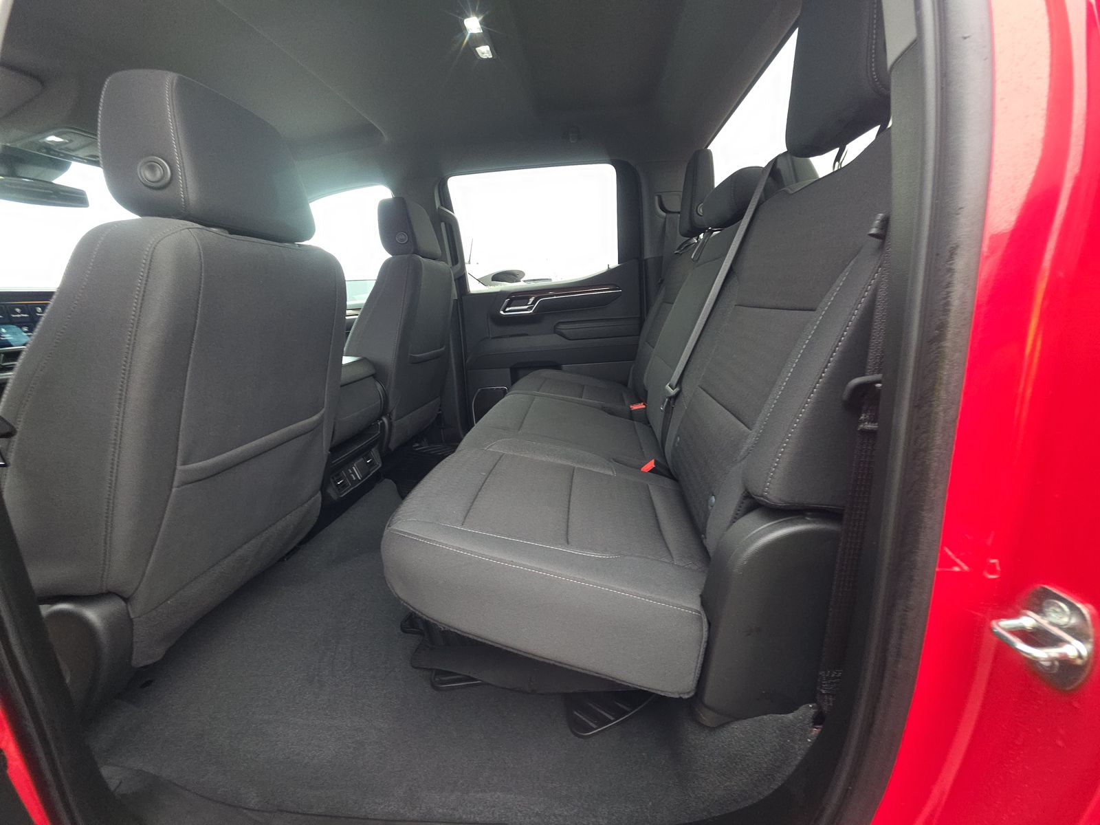 2023 Chevrolet Silverado 1500 LT AWD