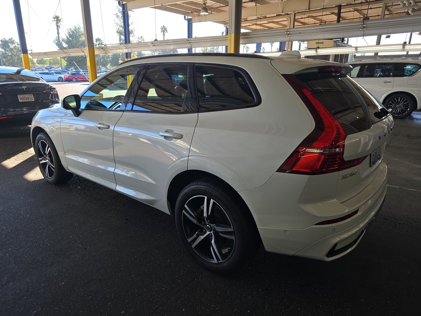 2022 Volvo XC60 B5 R-Design AWD
