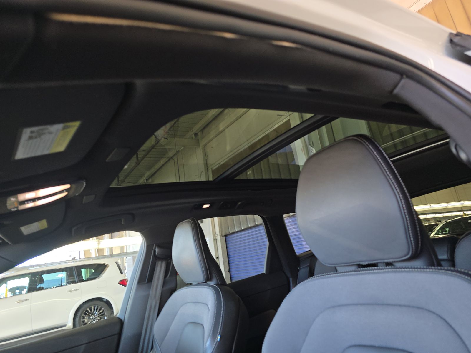 2022 Volvo XC60 B5 R-Design AWD