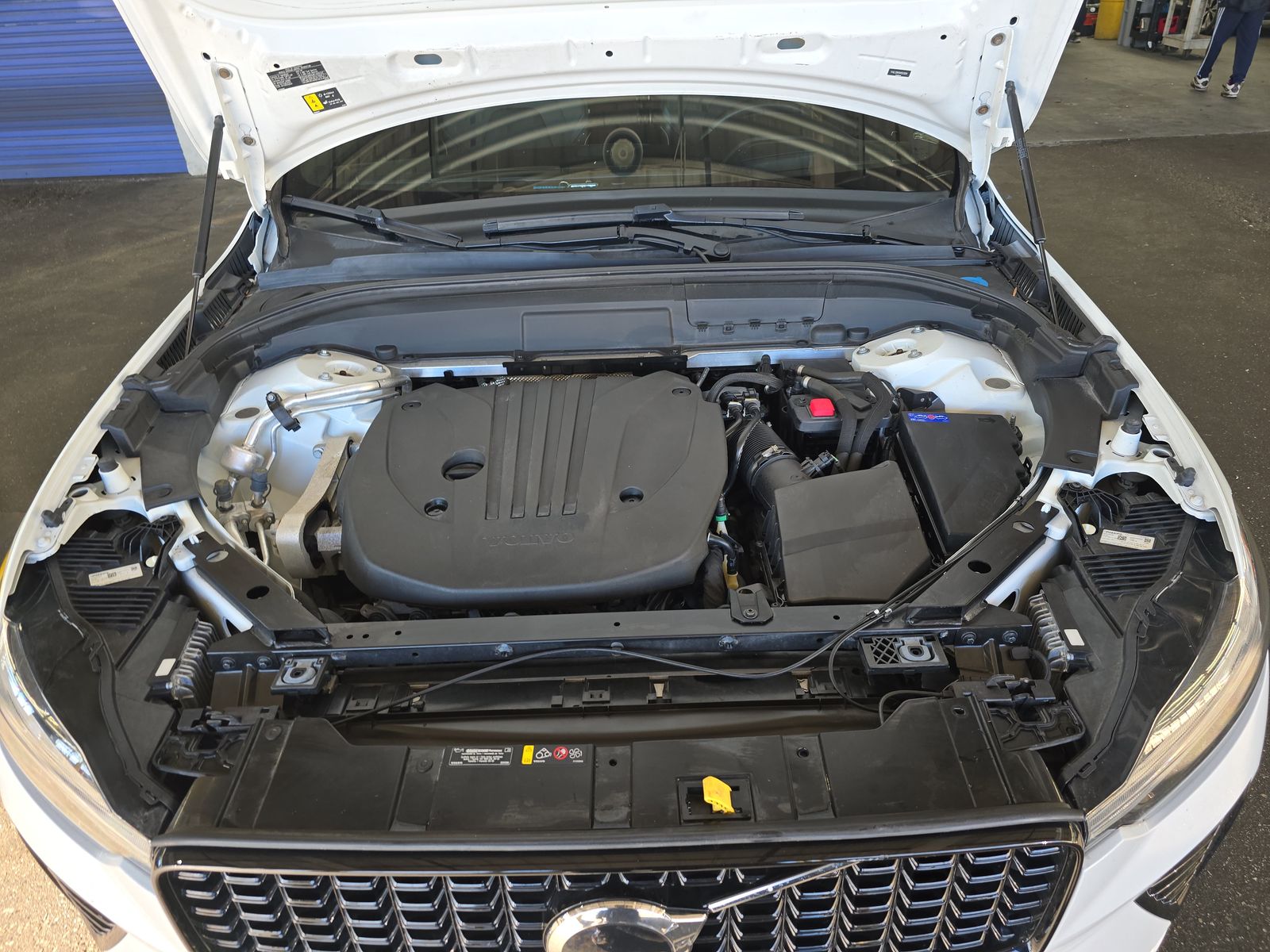 2022 Volvo XC60 B5 R-Design AWD