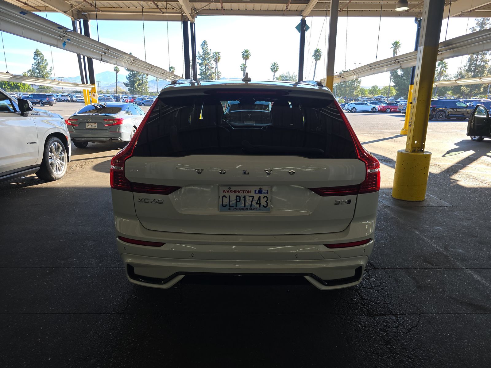 2022 Volvo XC60 B5 R-Design AWD