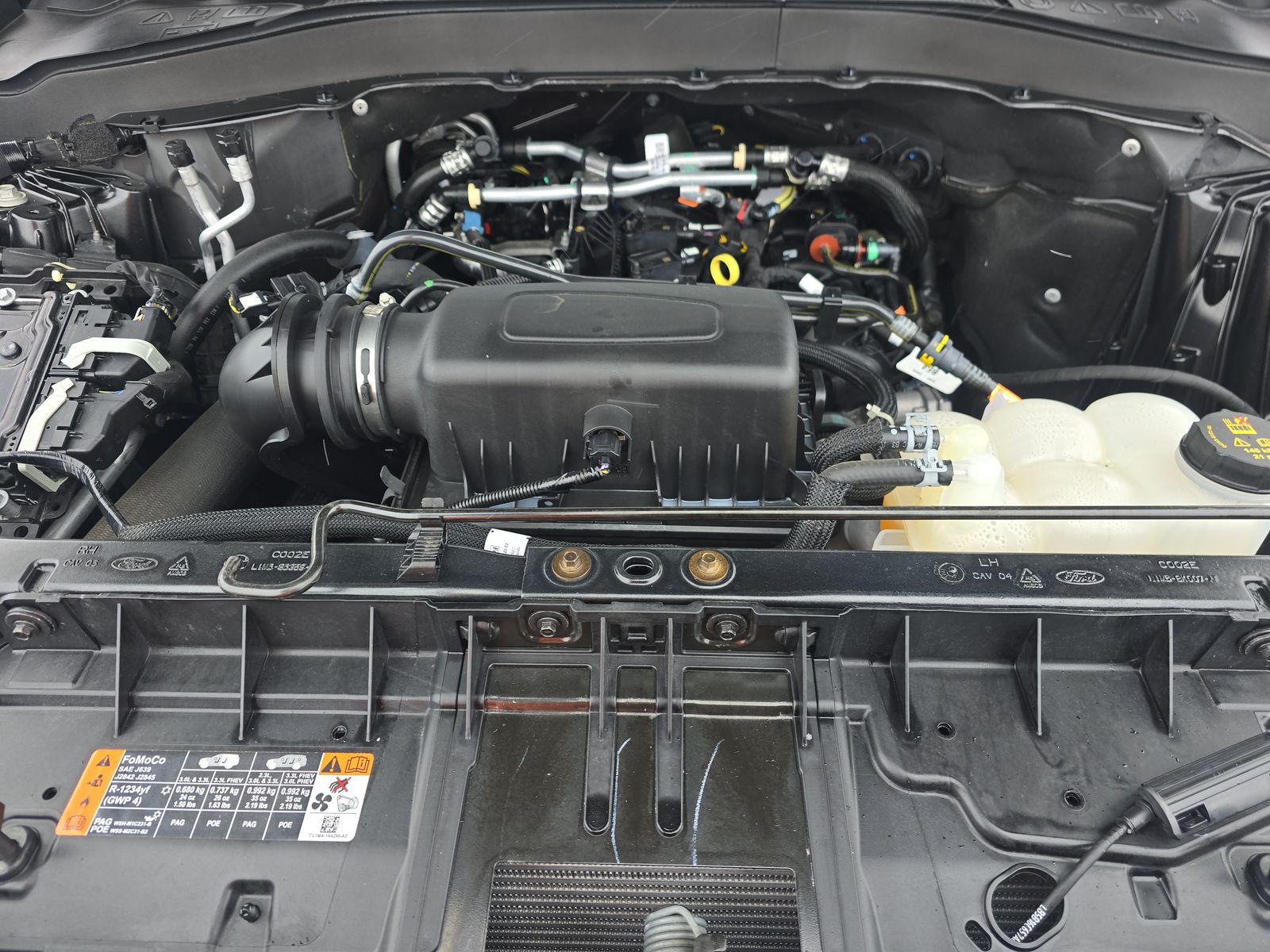 2023 Ford Explorer XLT AWD