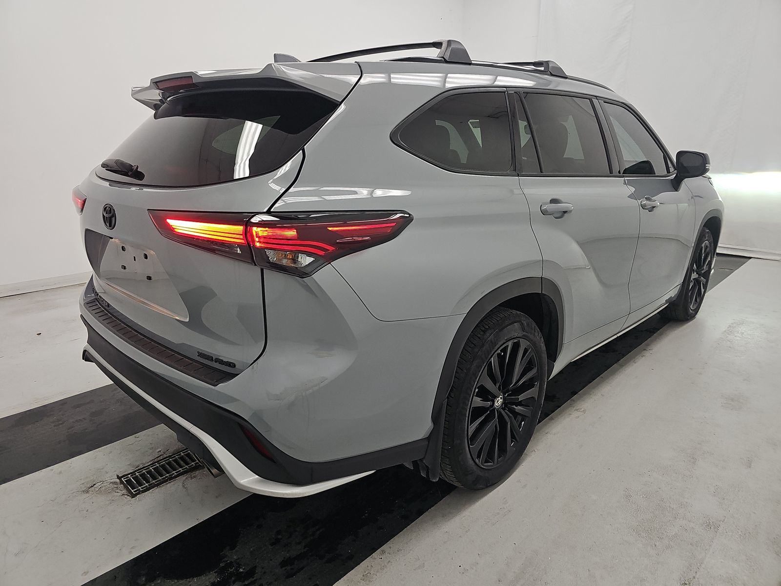 2025 Toyota Highlander XSE AWD