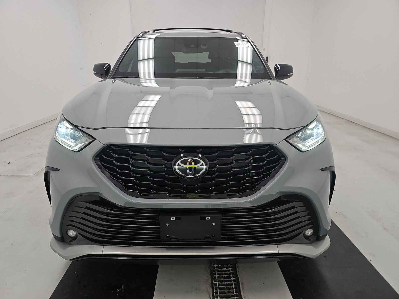 2025 Toyota Highlander XSE AWD