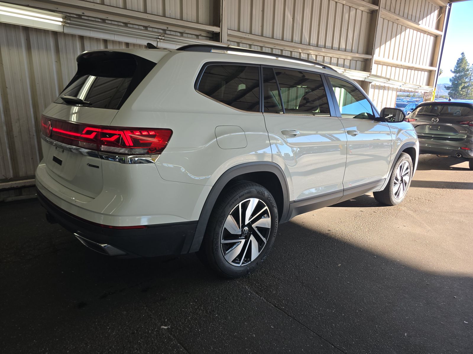2024 Volkswagen Atlas 2.0T SE AWD