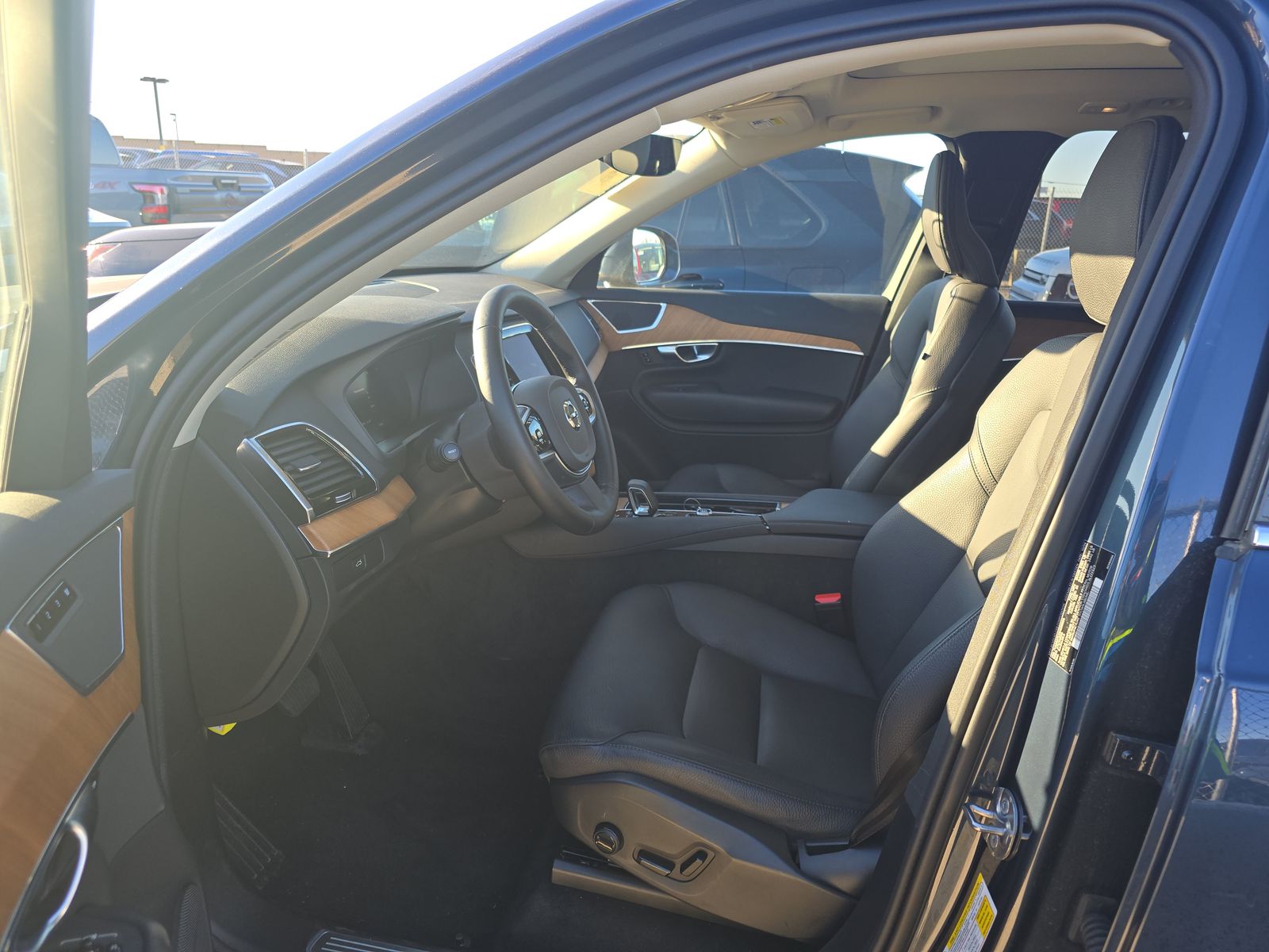 2025 Volvo XC90 B6 Ultra AWD