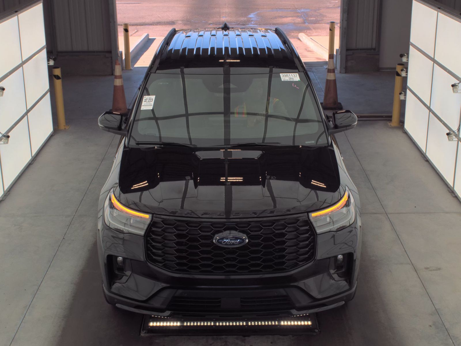 2025 Ford Explorer ST-Line FWD