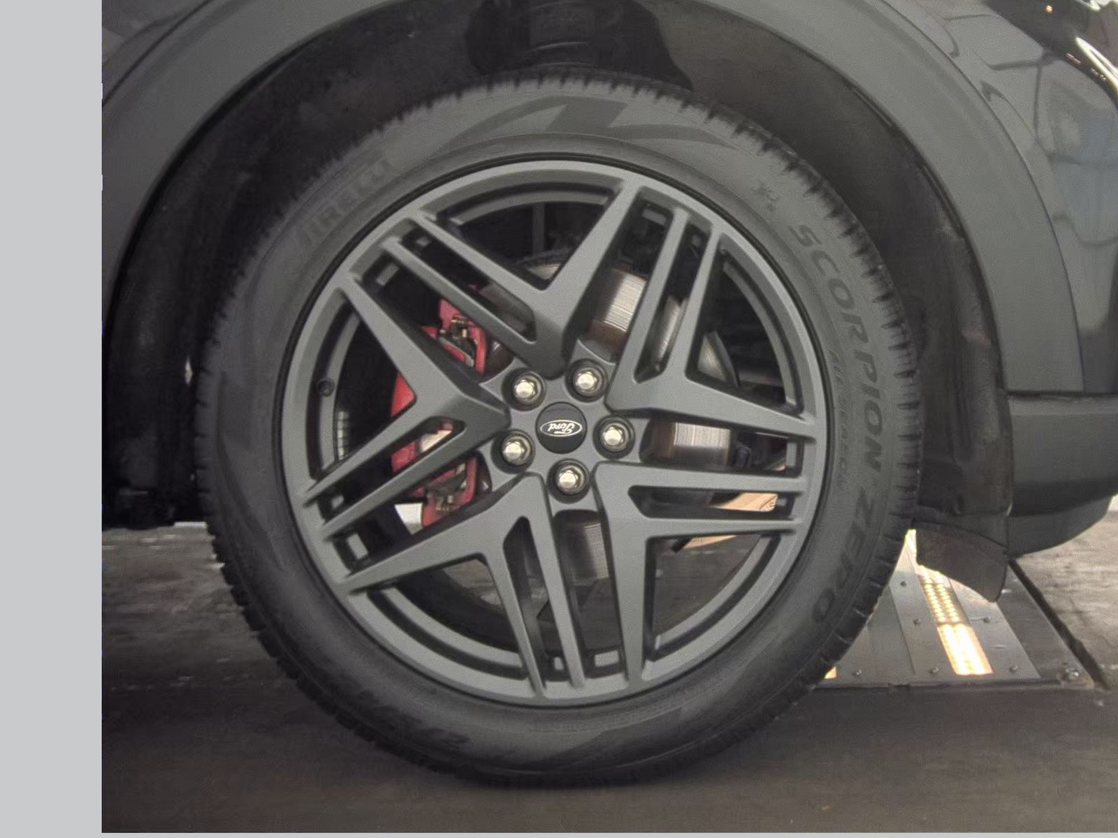 2025 Ford Explorer ST-Line FWD