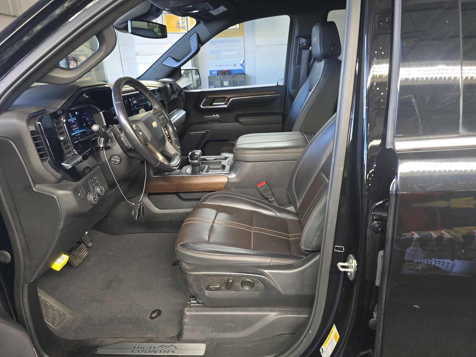 2023 Chevrolet Silverado 1500 High Country RWD