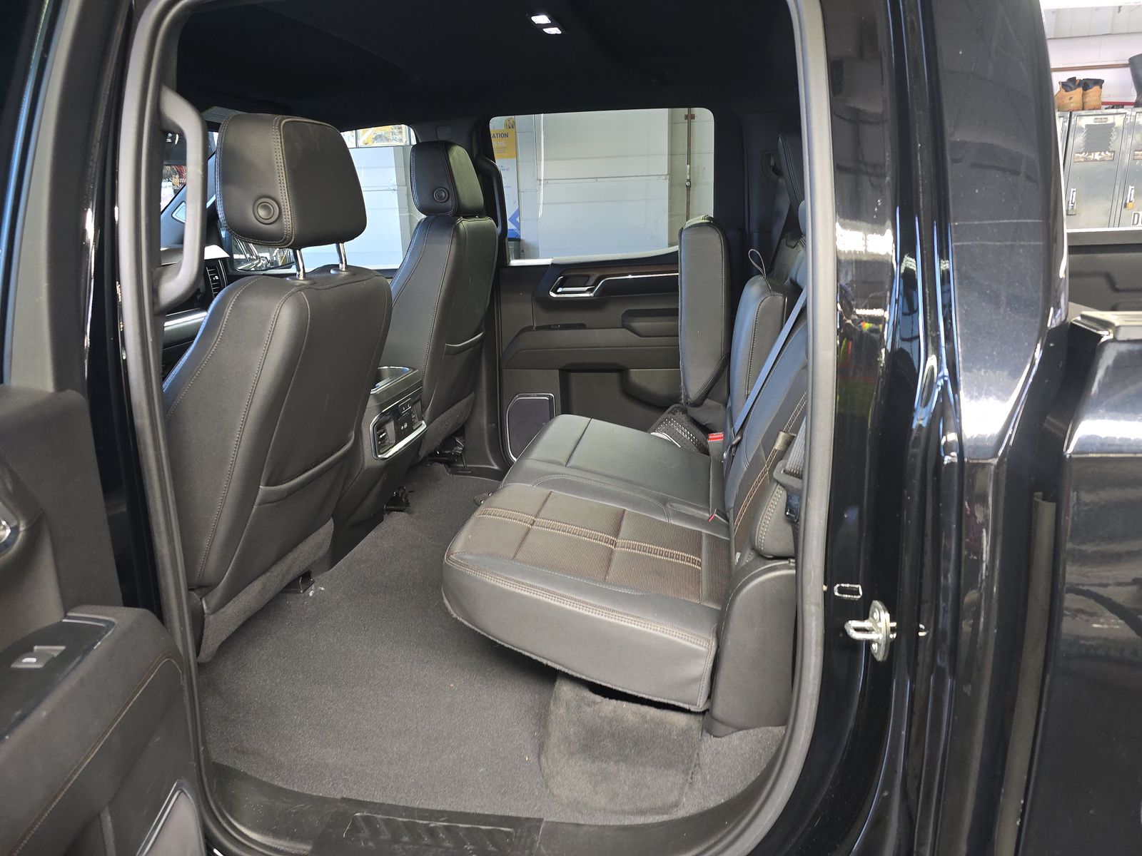 2023 Chevrolet Silverado 1500 High Country RWD