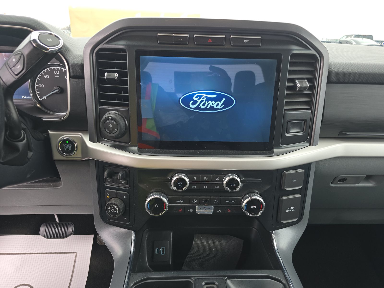 2022 Ford F-150 XLT AWD