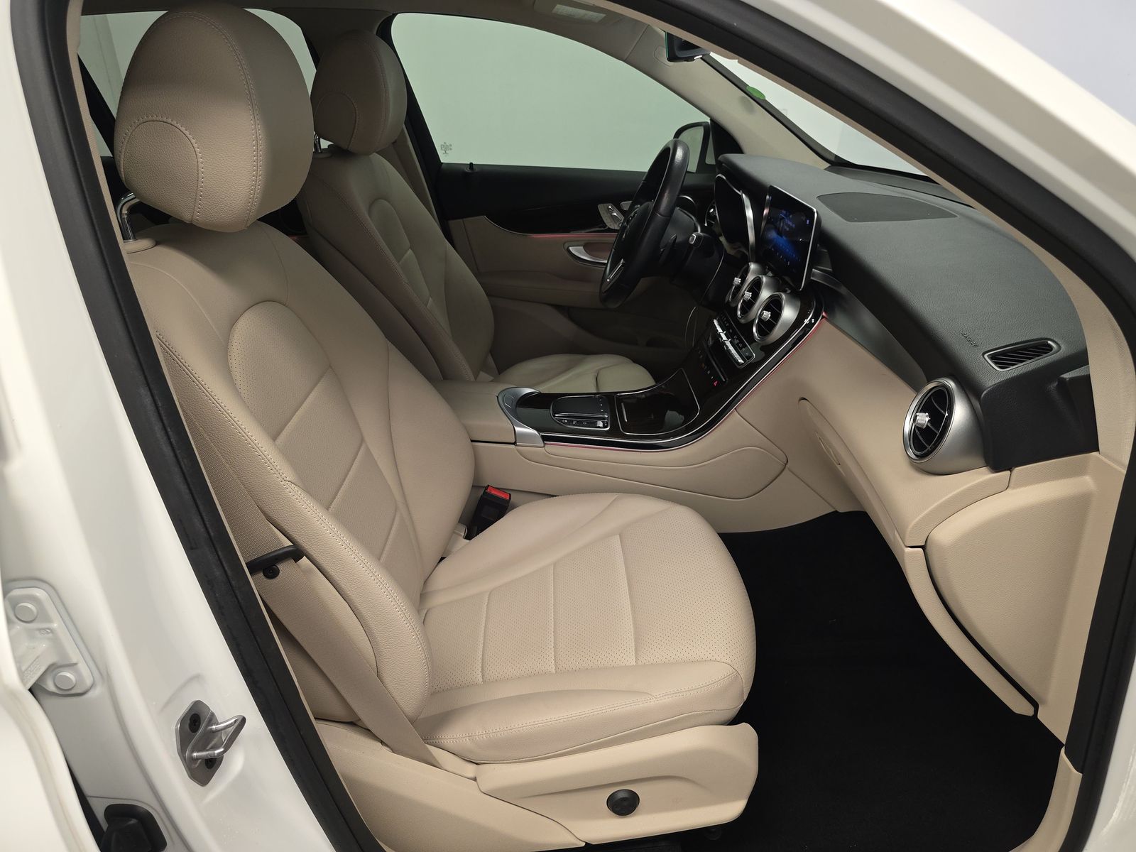 2022 Mercedes-Benz GLC GLC 300 AWD