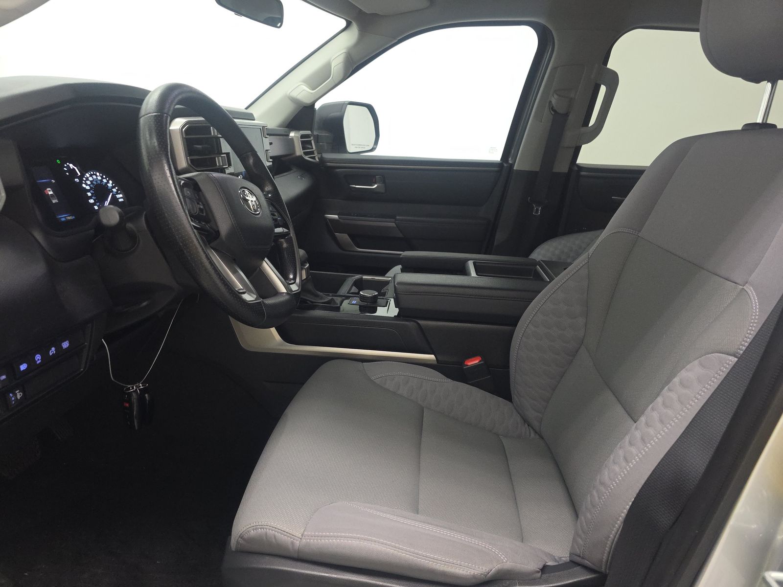 2023 Toyota Tundra SR5 RWD