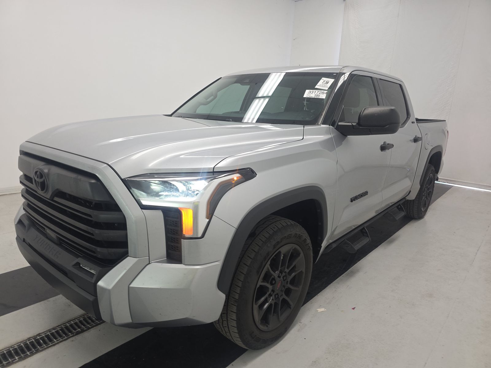 2023 Toyota Tundra SR5 RWD