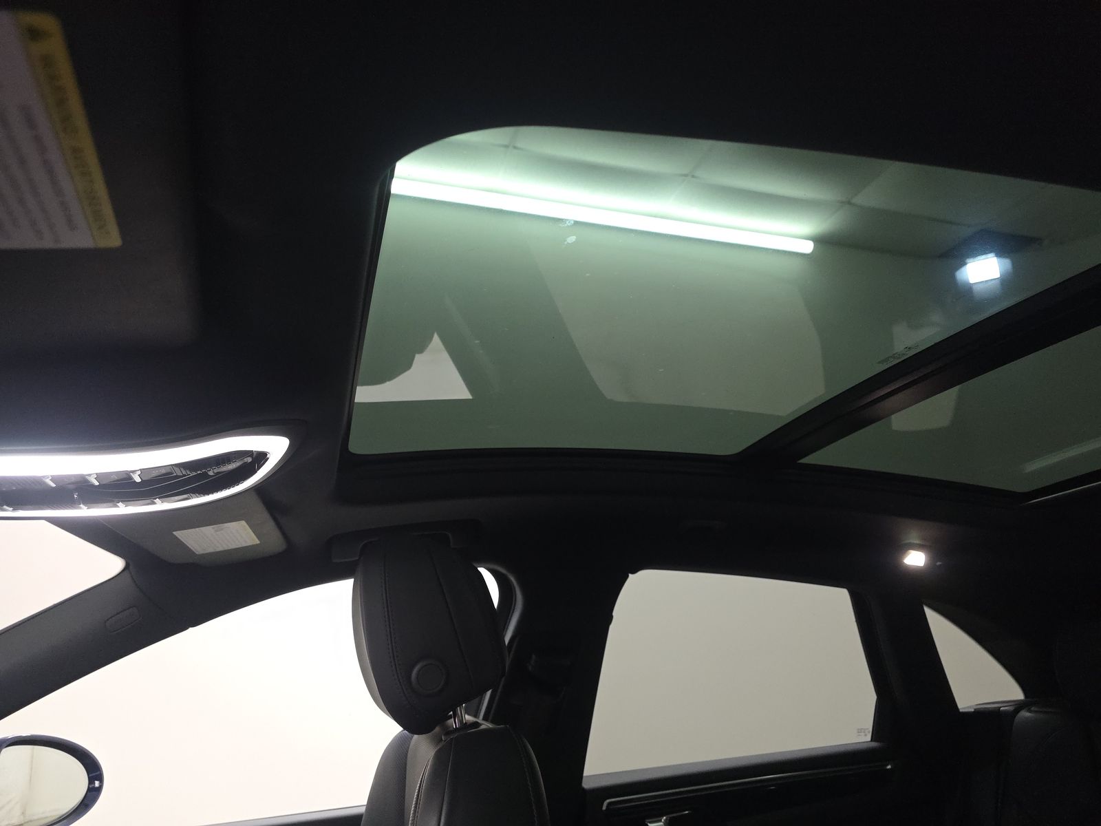 2022 Porsche Macan Base AWD