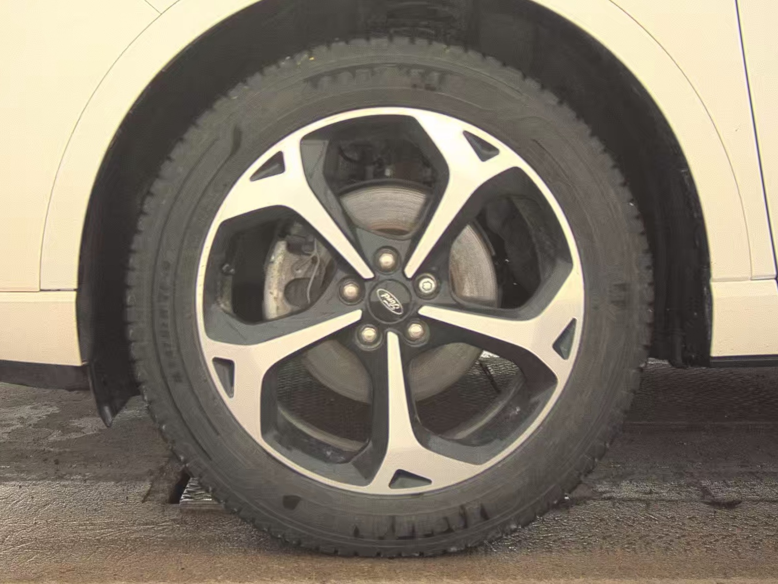 2023 Ford Escape Hybrid ST-Line Elite AWD