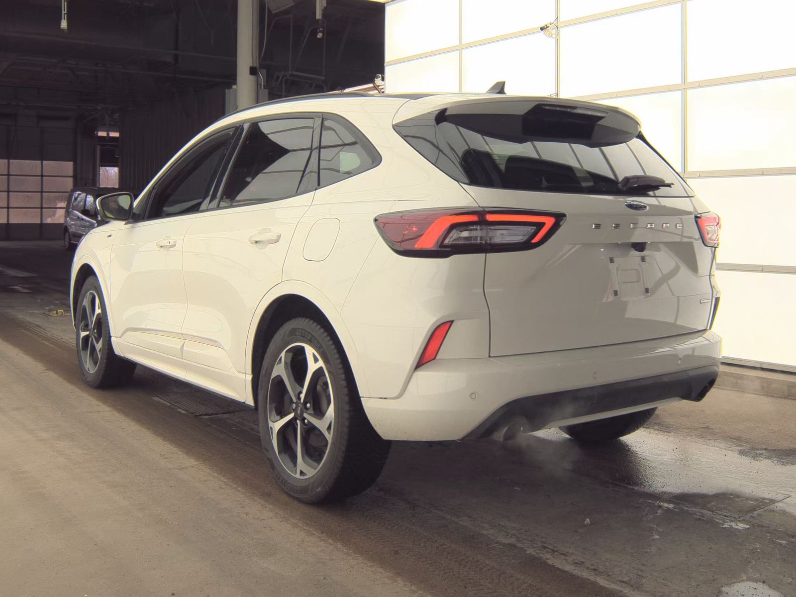 2023 Ford Escape Hybrid ST-Line Elite AWD