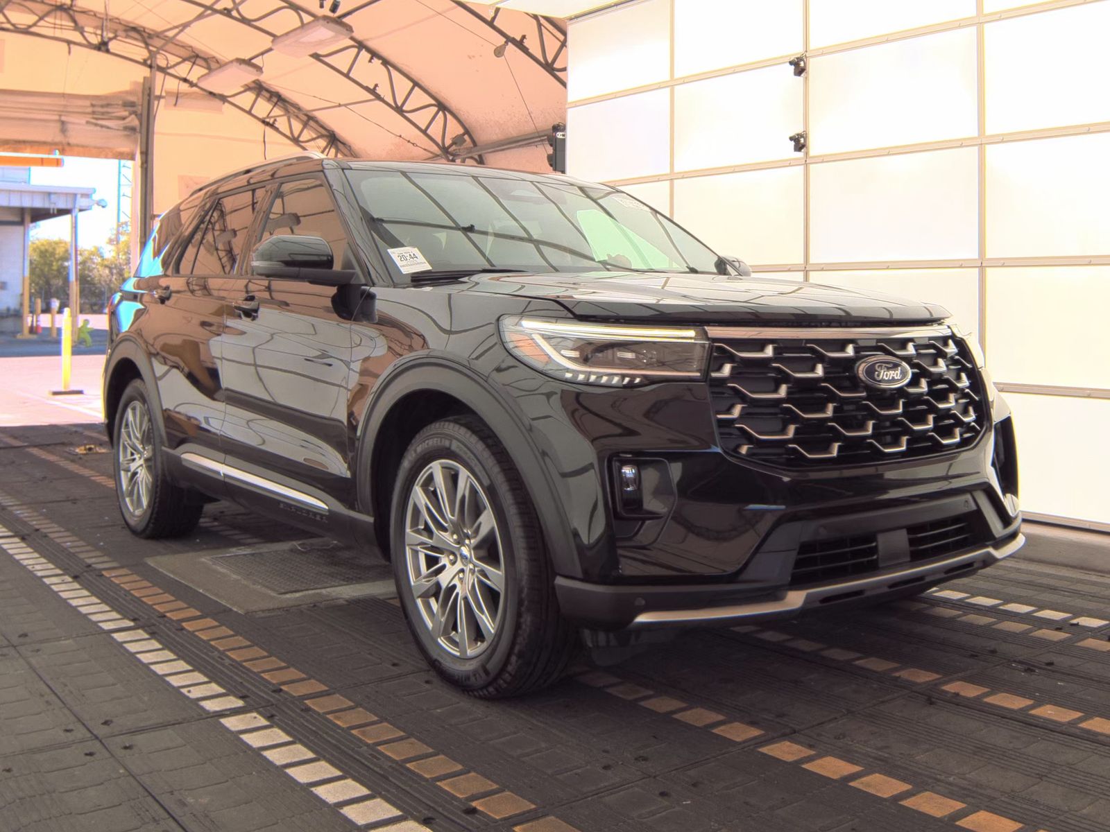 2025 Ford Explorer Platinum RWD