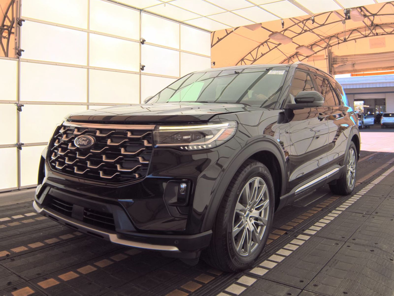 2025 Ford Explorer Platinum RWD