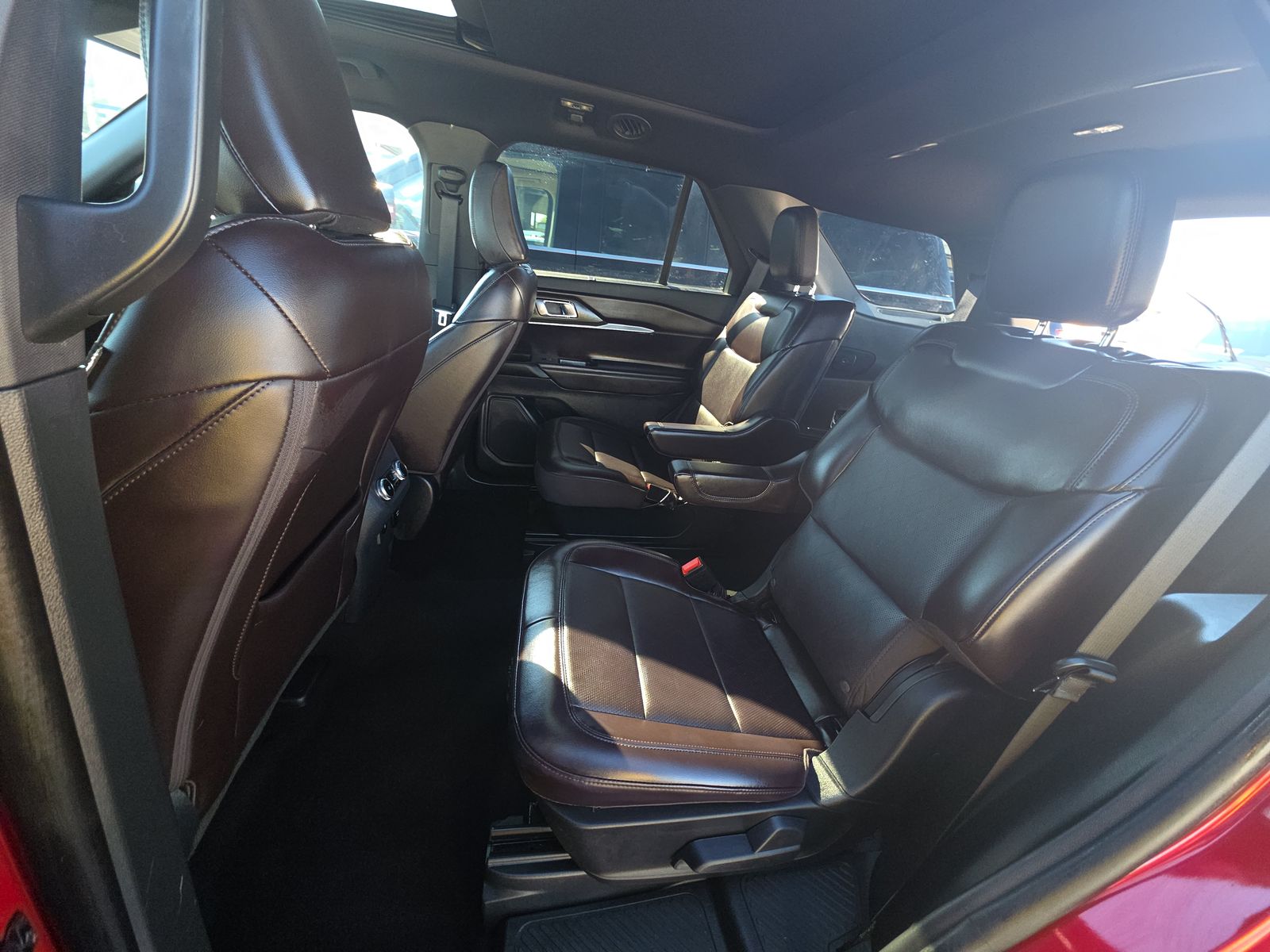 2025 Ford Explorer Platinum FWD