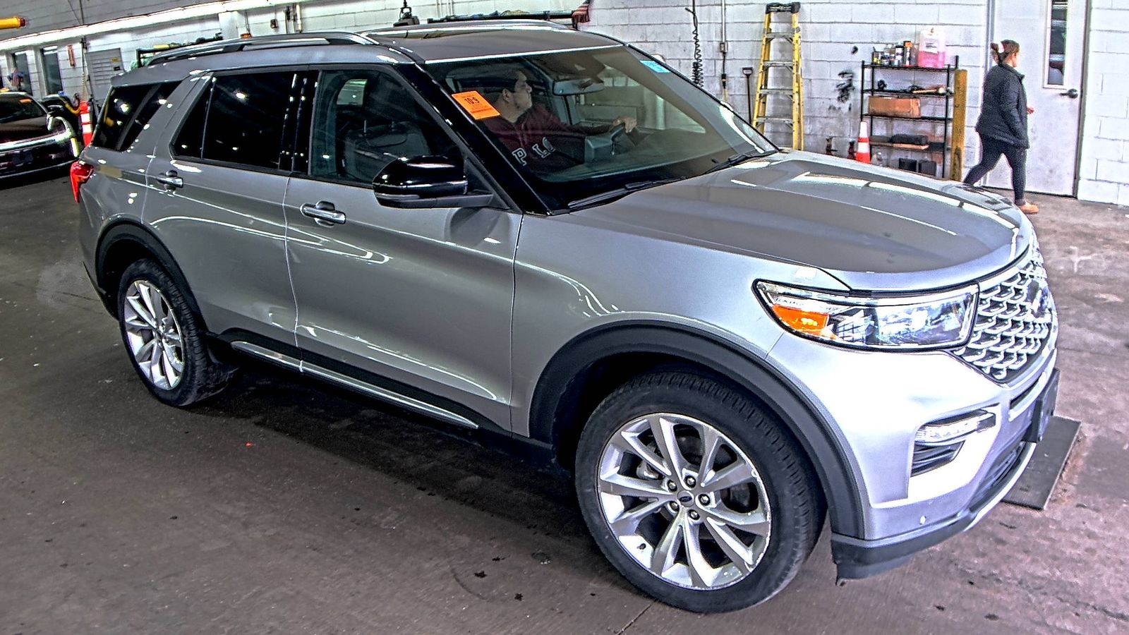 2023 Ford Explorer Platinum AWD