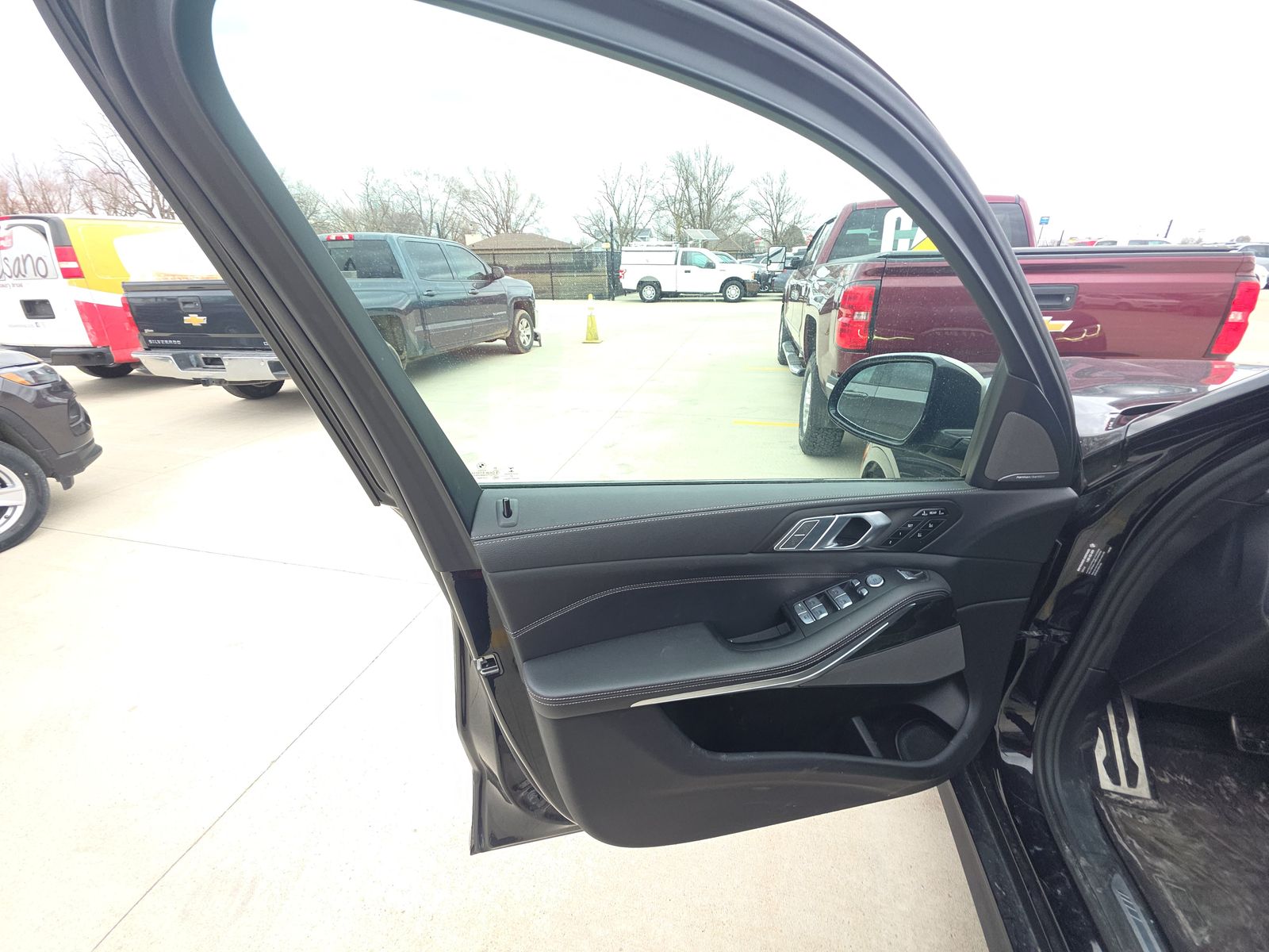 2022 BMW X7 M50i AWD