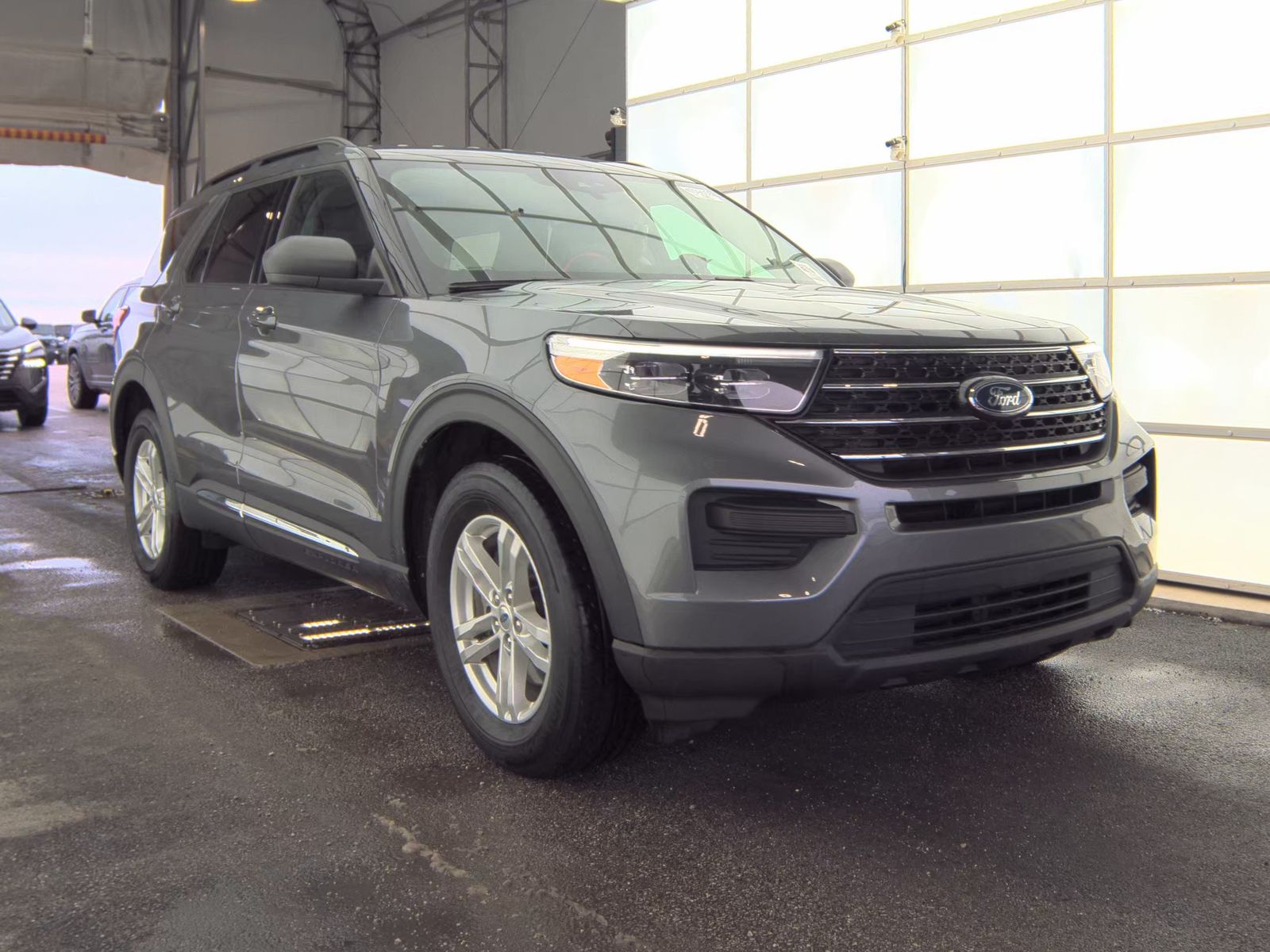 2023 Ford Explorer XLT AWD