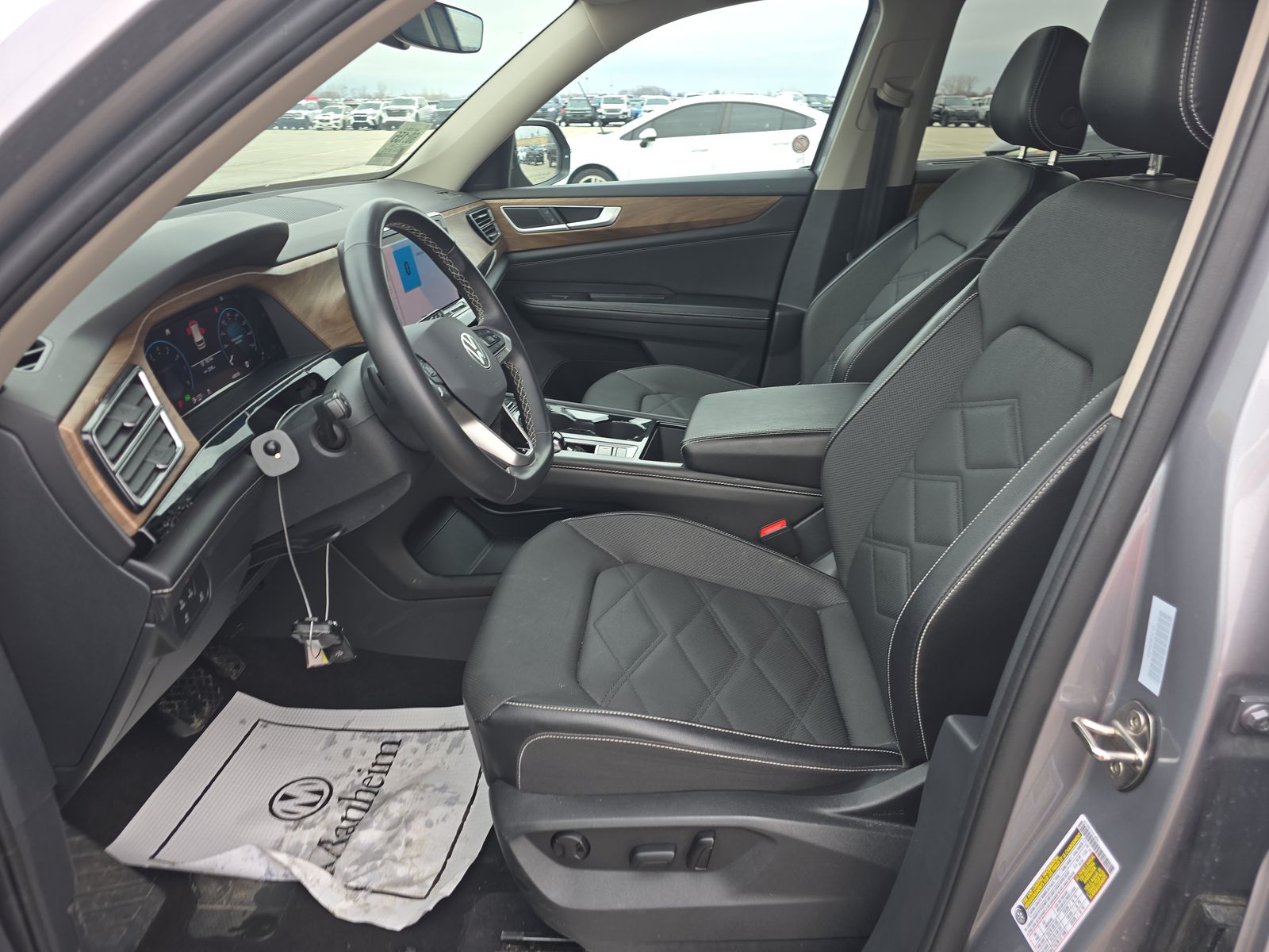 2024 Volkswagen Atlas 2.0T SE FWD