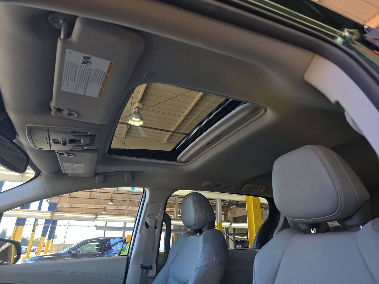 2024 Toyota Sienna XLE FWD