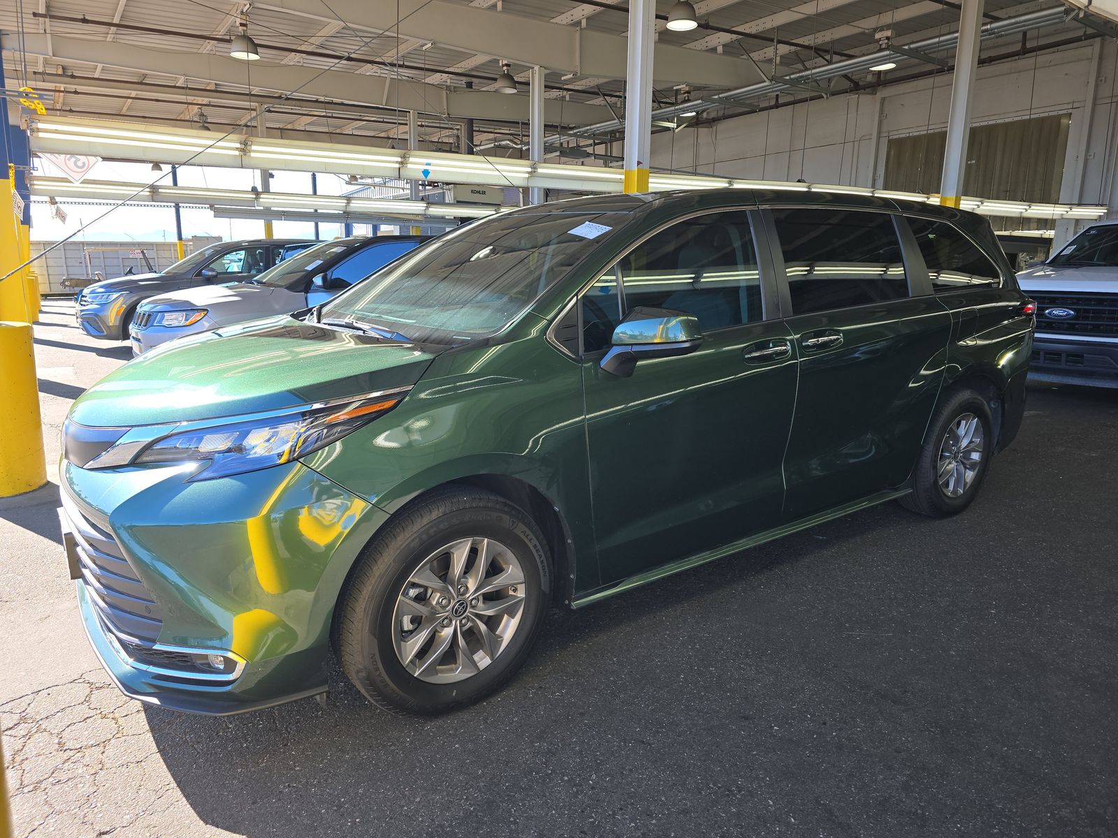 2024 Toyota Sienna XLE FWD