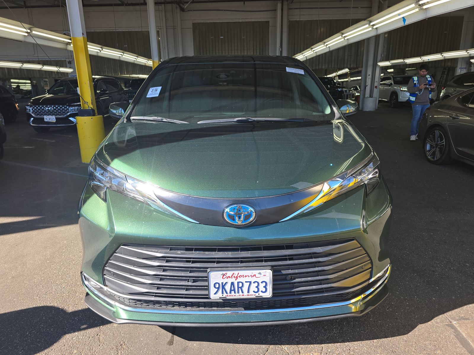 2024 Toyota Sienna XLE FWD