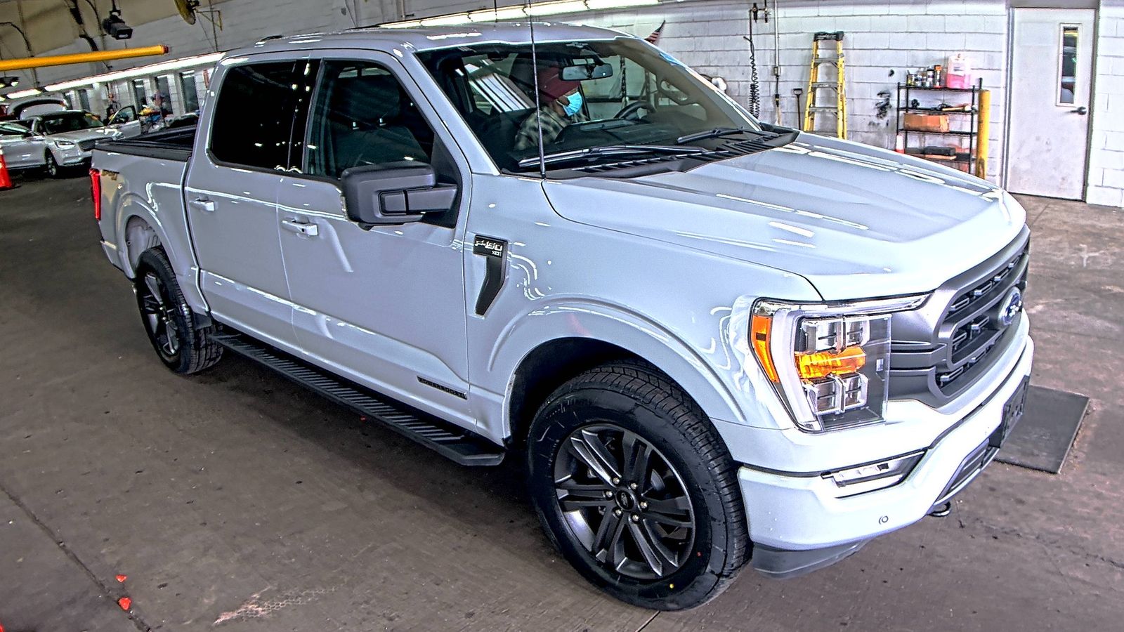 2023 Ford F-150 Hybrid XLT AWD