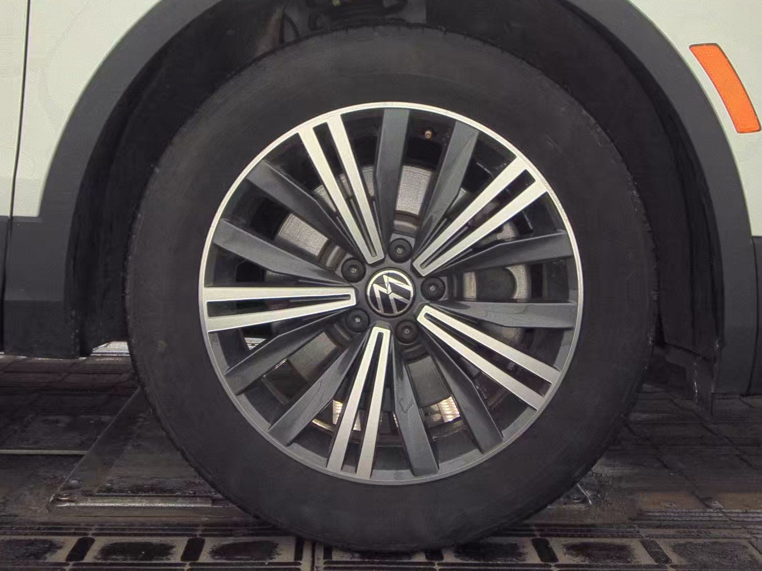 2024 Volkswagen Tiguan 2.0T Wolfsburg Edition FWD