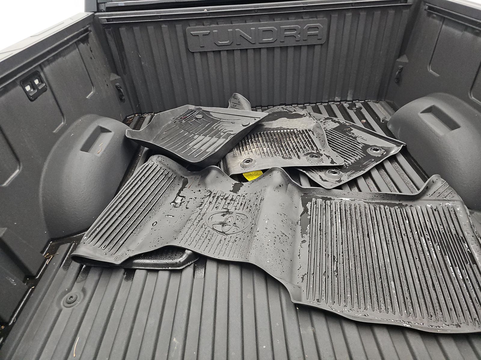 2024 Toyota Tundra SR5 AWD