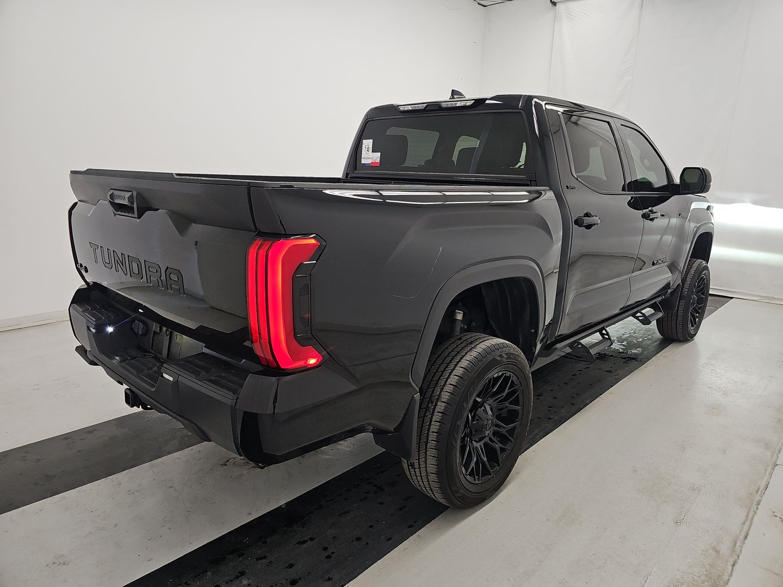 2024 Toyota Tundra SR5 AWD