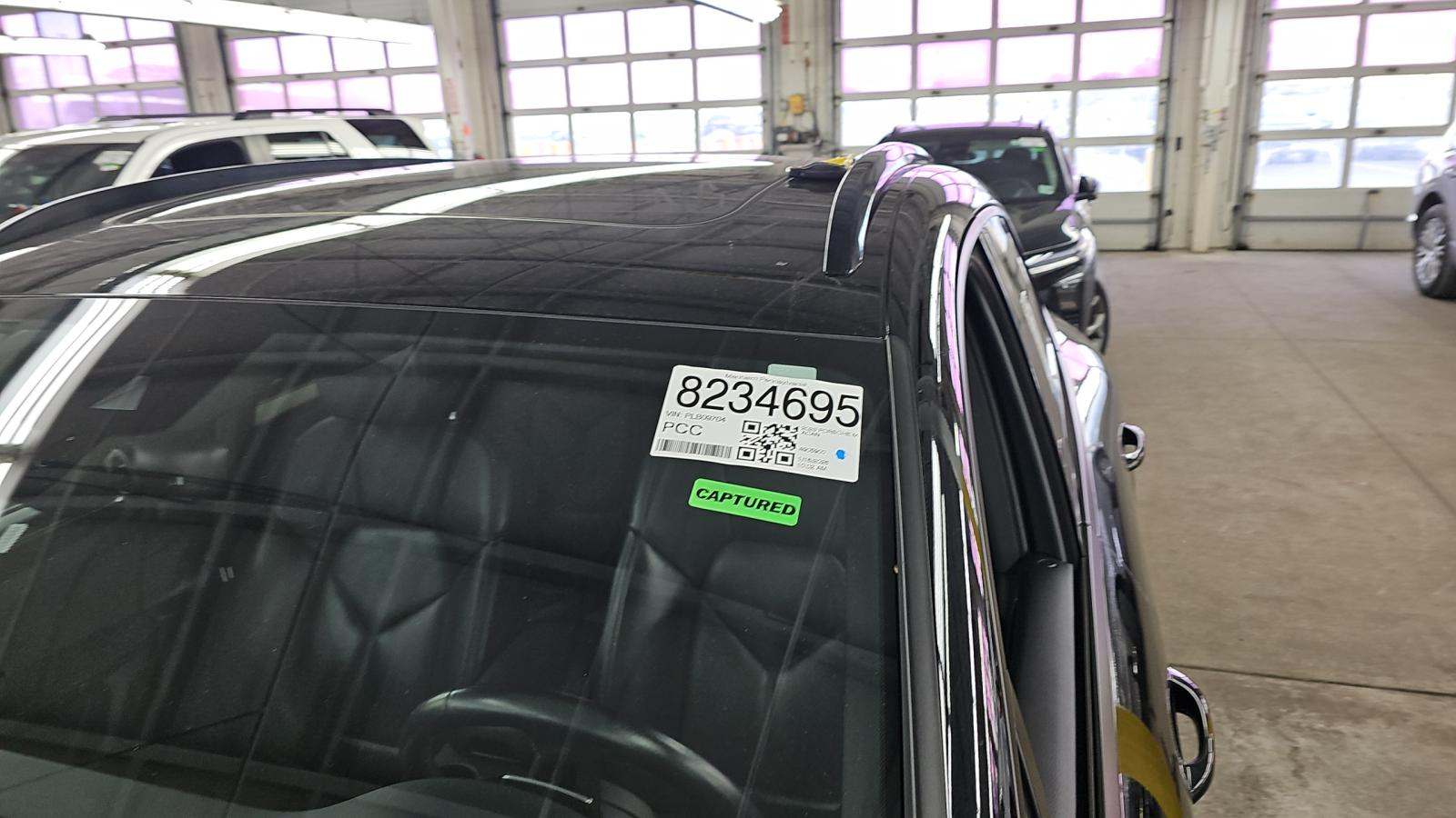 2023 Porsche Macan Base AWD