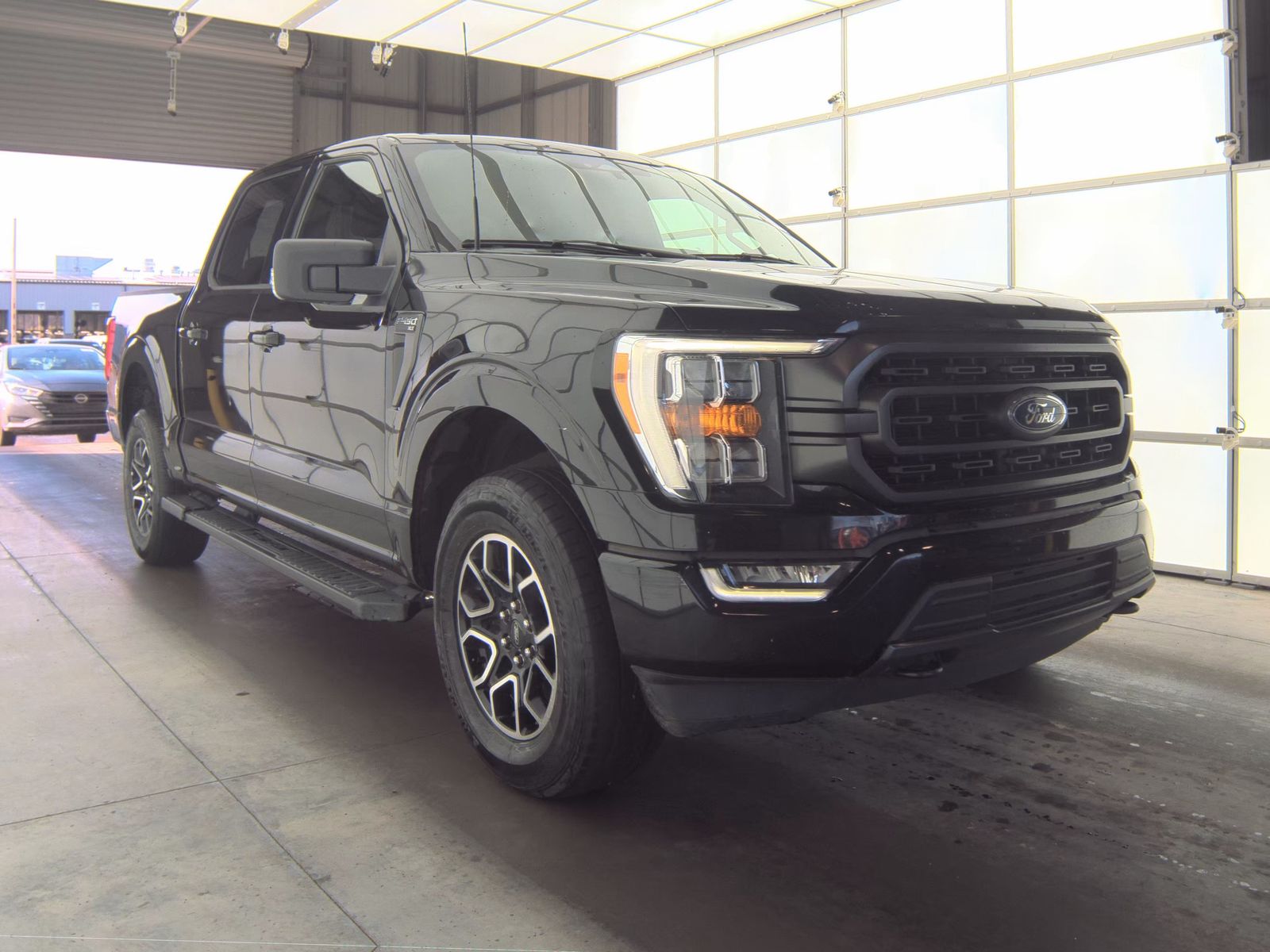 2023 Ford F-150 XLT AWD