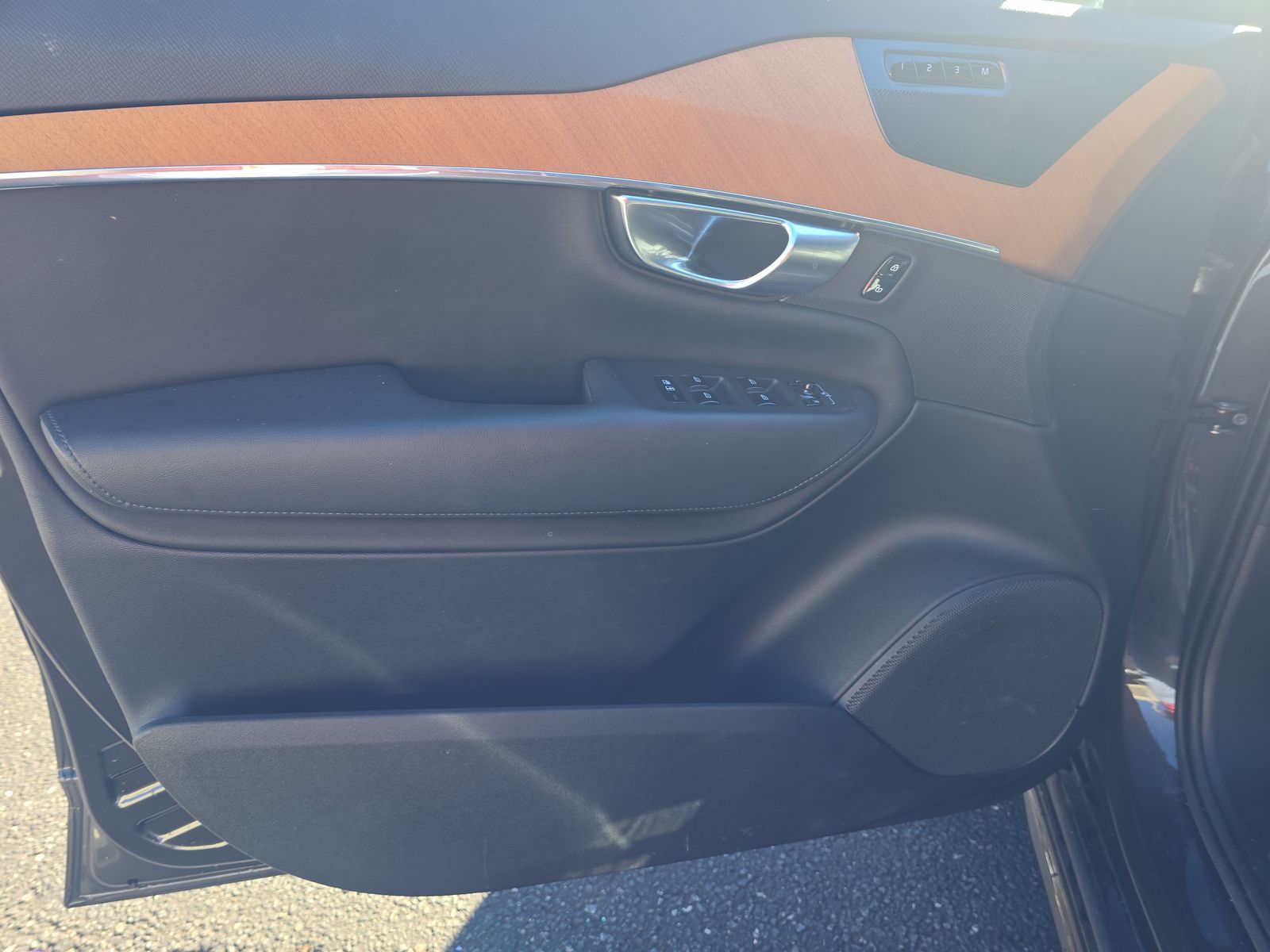 2023 Volvo XC90 B6 Plus AWD